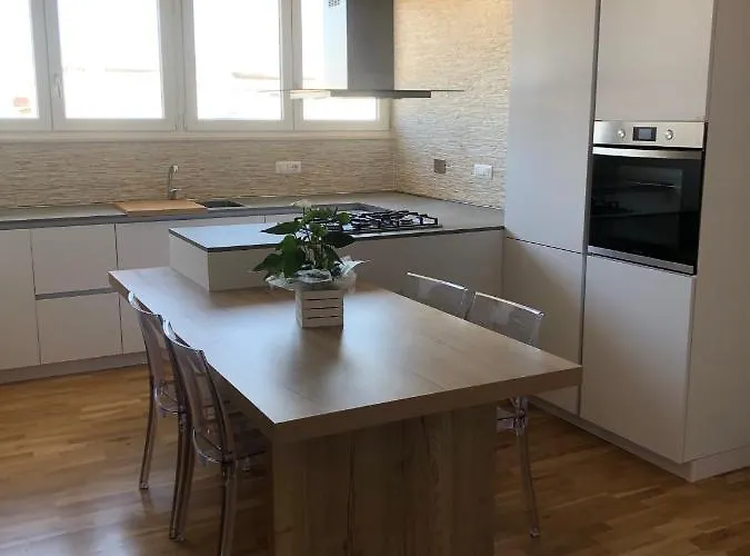 Apartament Madd House Bis *